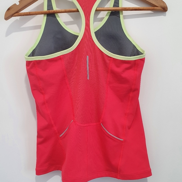 Nike DRI-FIT size small red racerback tank with in-built bra and rear pocket - Picture 4 of 8
